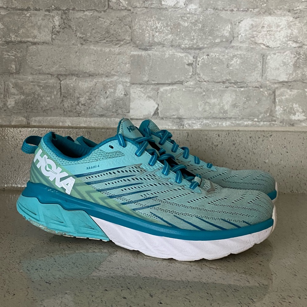 Hoka one one Arahi 4